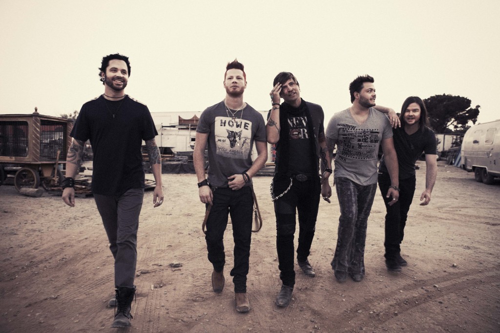 hinder13